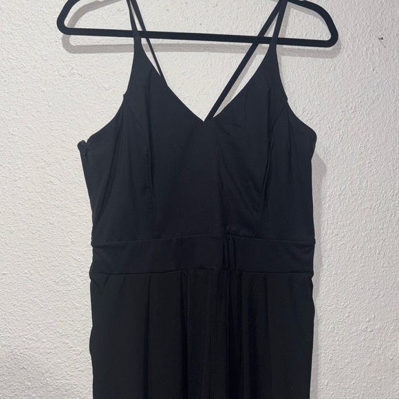 Halara Breezeful backless side invisible zipper pocket wide leg Jumpsuit - Picture 4 of 4